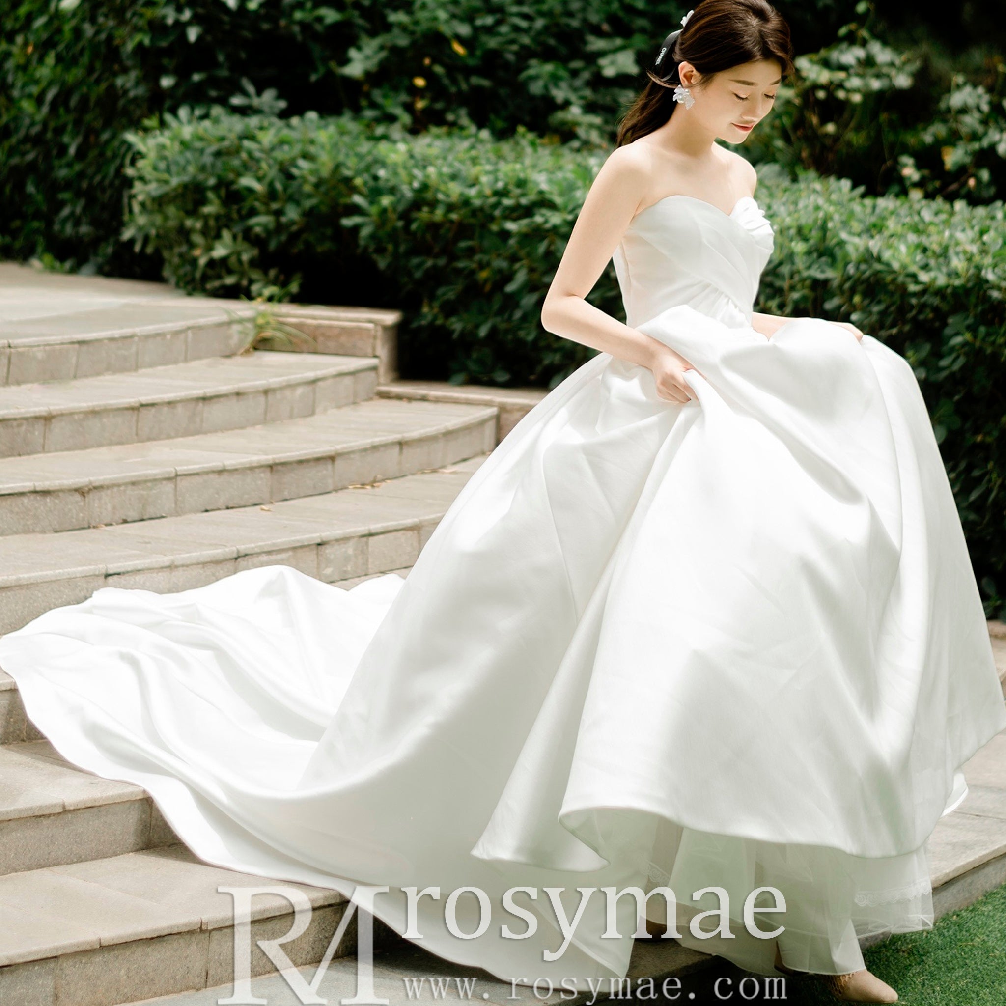 Sweetheart Neckline Ball Gown Satin Wedding Dress