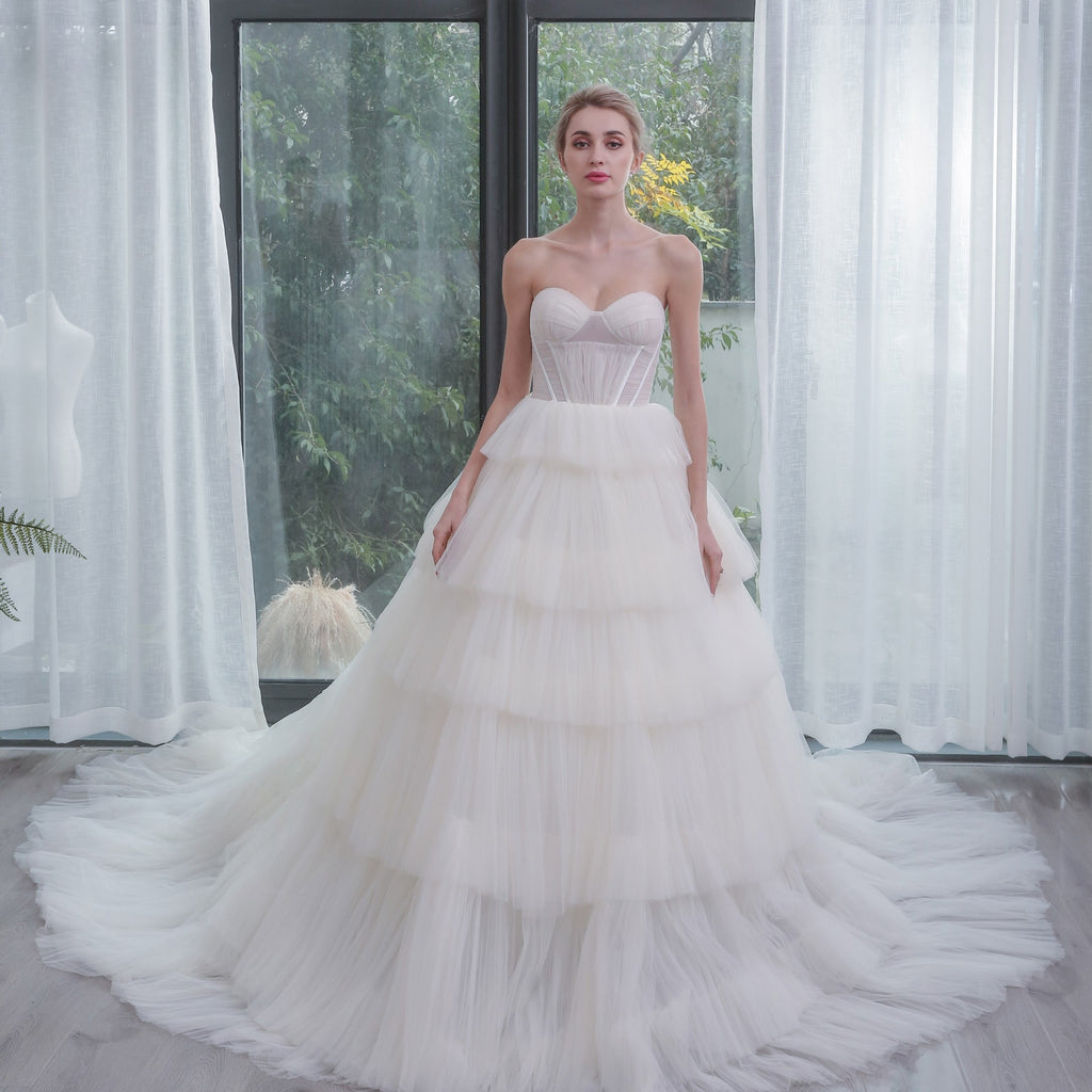 Glamorous Ballgown Strapless Sweetheart Sleeveless Beaded Tiered Tulle Evening Dresses main image 1