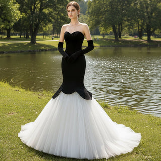 White & Black Sweetheart Bridal Gown Mermaid Wedding Dress
