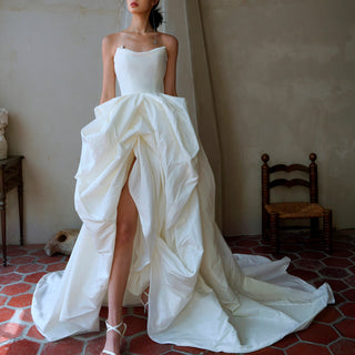 High Slit Wedding Dress for Beach Wedding Photoshoot