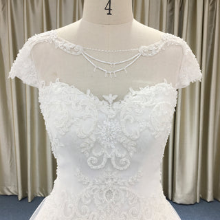 Classic A-line Tulle Lace Appliqued Wedding Dress with Capped Sleeve