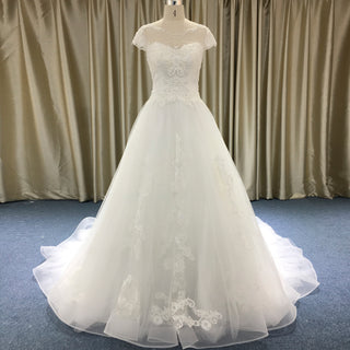 Classic A-line Tulle Lace Appliqued Wedding Dress with Capped Sleeve