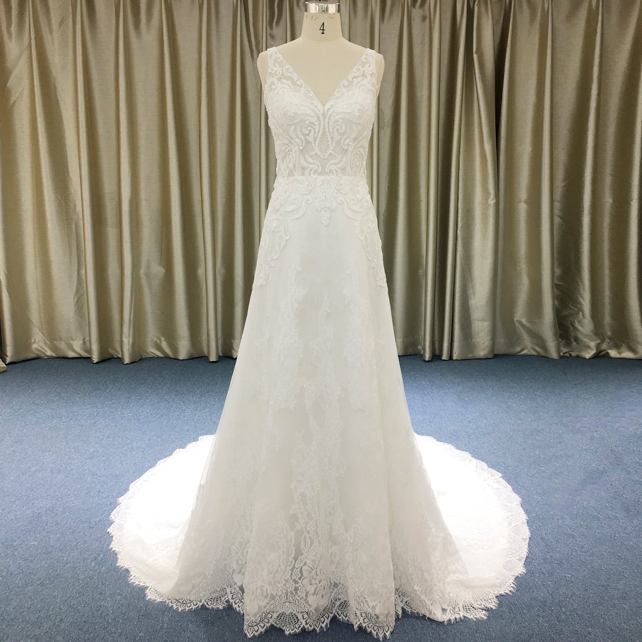 Classic V-neck Lace Open-Back A-Line Wedding Dress with Scalloped Hem Champagne / 20W Classic V-neck Lace Open-Back A-Line Wedding Dress with Scalloped Hem Champagne / 20W