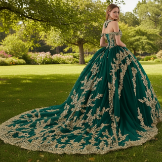 Beaded Sequin Sparkly Wedding Gown Halter Neck Quinceanera Dress