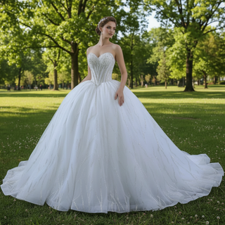Luxury Sweetheart Neckline Ball Gown Wedding Dress Sheer Bodice