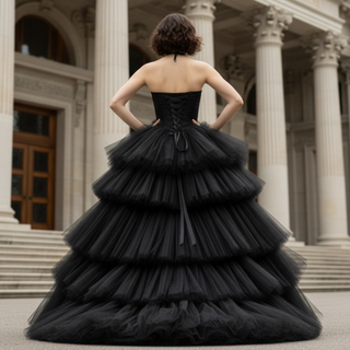 Robes de mariée noires élégantes en jupe de tulle de couches de mariage