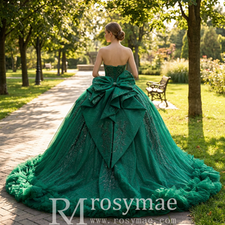 Vestido de quinceañera brillante con lazo trasero de varias capas y voluminosos volantes escalonados