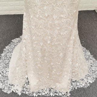 Vestidos de novia de sirena con encaje floral romántico para una novia elegante y entallada