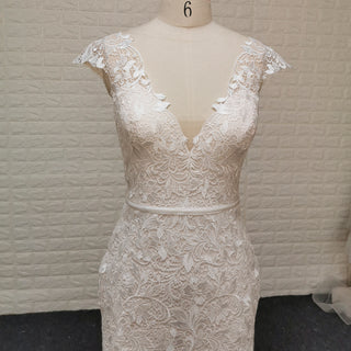 Vestidos de novia de sirena con encaje floral romántico para una novia elegante y entallada