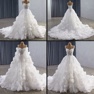 Luxury Spaghetti Straps Ball Gown Wedding Dress with Detachable Cape