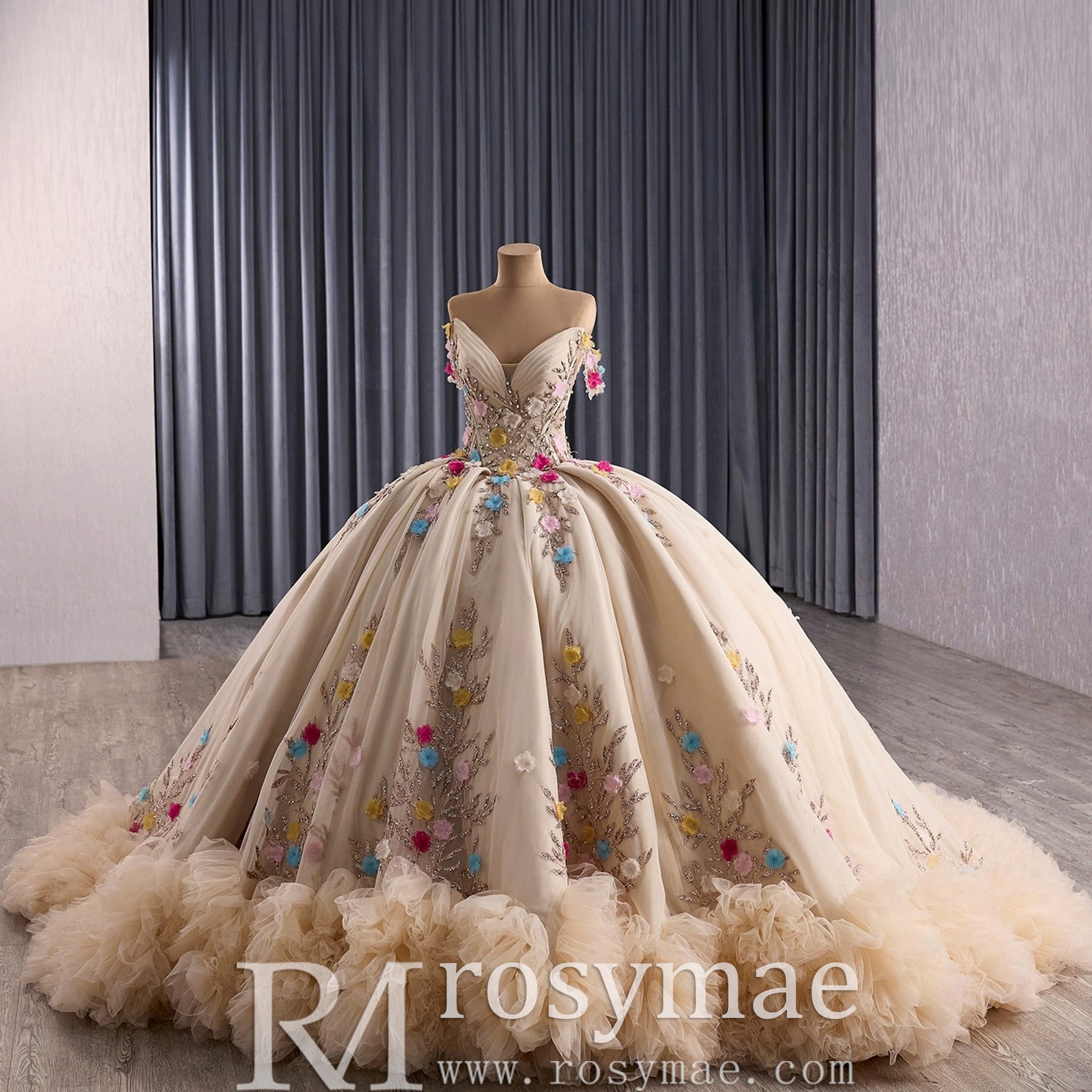 yellow quince dress Gorgeous Pale Yellow Quinceanera Dress with Rhinestone and 3D Flowers Pale Yellow / 18W
