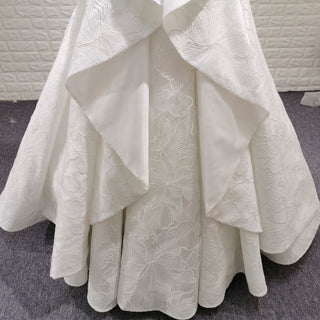 Unique Design Ruffle Skirt Long Sleeve Wedding Dress with Suit Collar