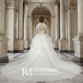 Long Sleeve Queen-ann Neckline Wedding Dresses with Keyhole