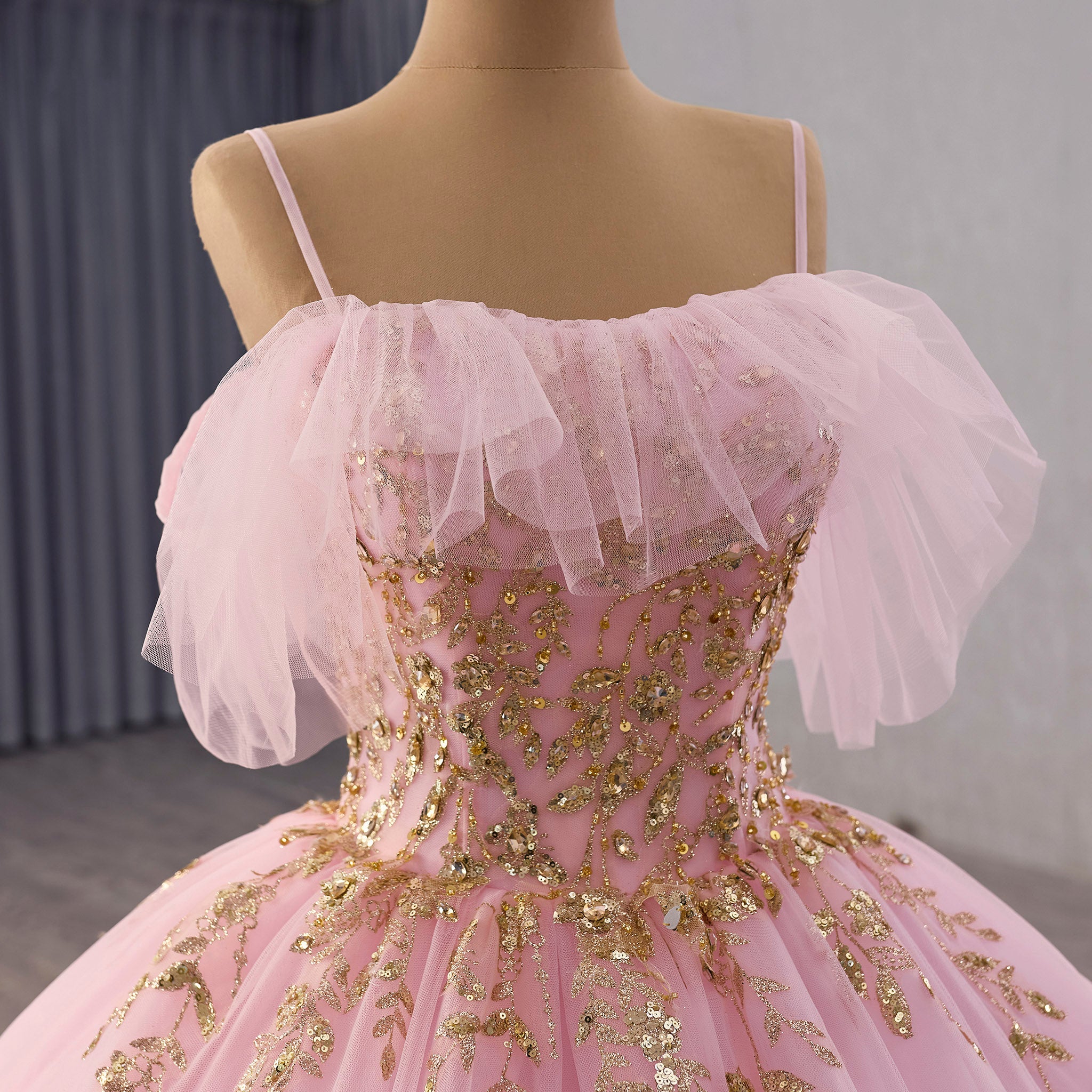 Sparkling Pink Quinceanera Dresses Ball Gown with Spahetti Straps Pink / 16W Sparkling Pink Quinceanera Dresses Ball Gown with Spahetti Straps Pink / 16W