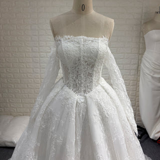 Strapless Lace Ball Gown Wedding Dress Bridal Gown with Eyelash Lace Trim