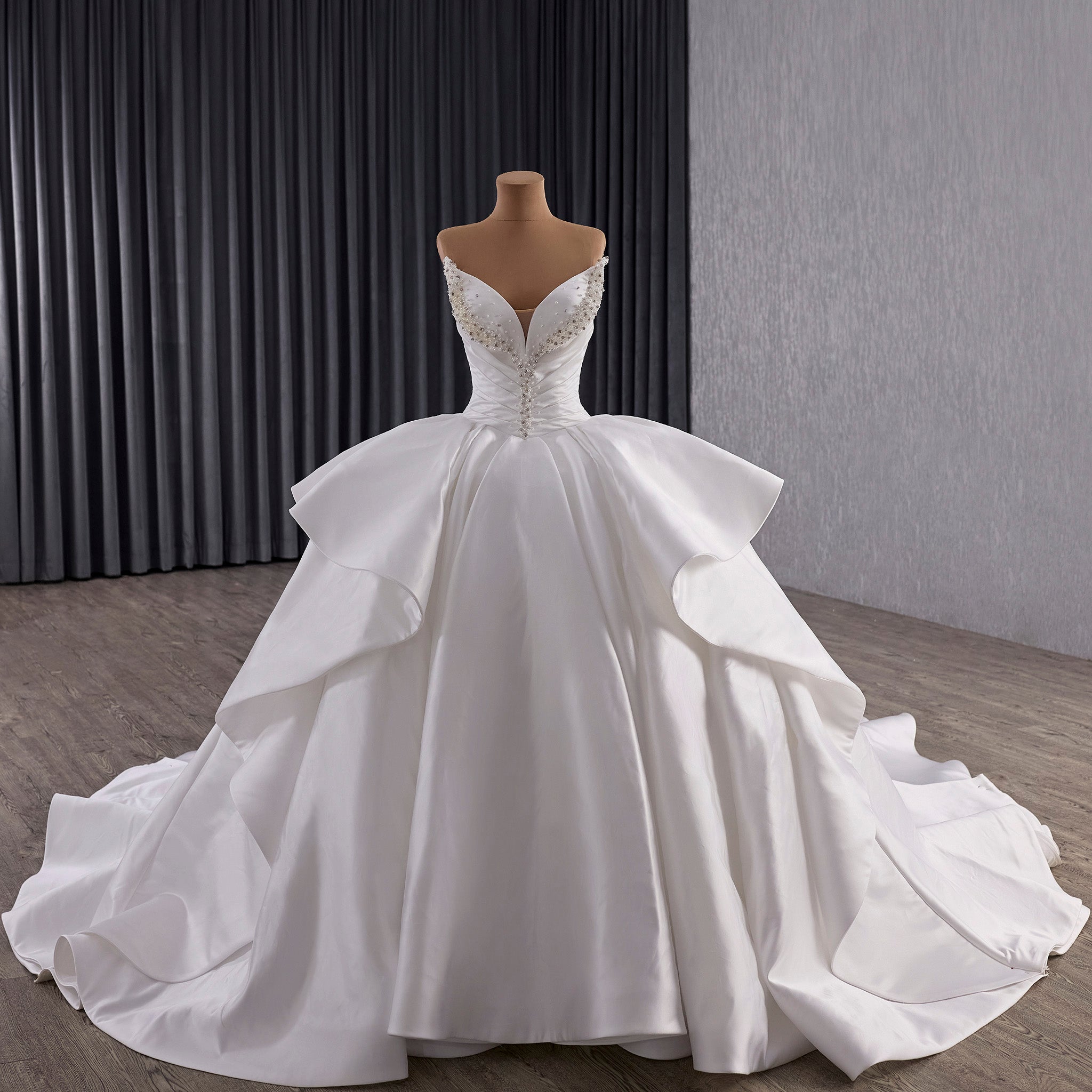 Vintage Ruffle Puffy Ball Gown Wedding Dress with Ruffle Skirt White / 6 Vintage Ruffle Puffy Ball Gown Wedding Dress with Ruffle Skirt White / 6