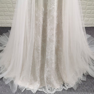Trend Vintage-Inspired Lace Wedding Dress with Keyhole