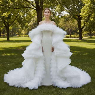 Elegant Unique Design Mermaid Wedding Dress with Ruffled Cape