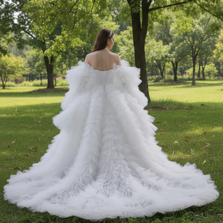 Elegant Unique Design Mermaid Wedding Dress with Ruffled Cape