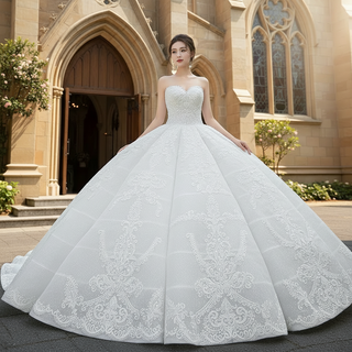 Luxury Strapless Sparkly Beaded Ball Gown Puffy Wedding Dress