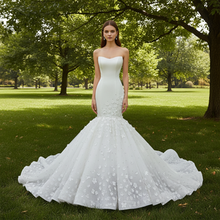 Luxury Strapless Bridal Gown Trumpet Wedding Dress with 3D Flower