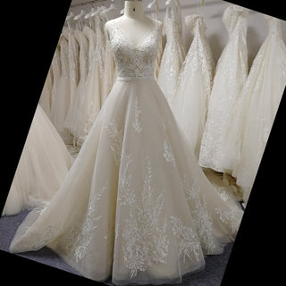Classic A Line Deep V-Neck Wedding Dresses with Lace Applique