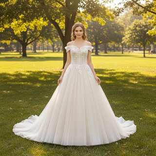 Elegant Shiny Tulle Princess Wedding Dress with Lace Applique