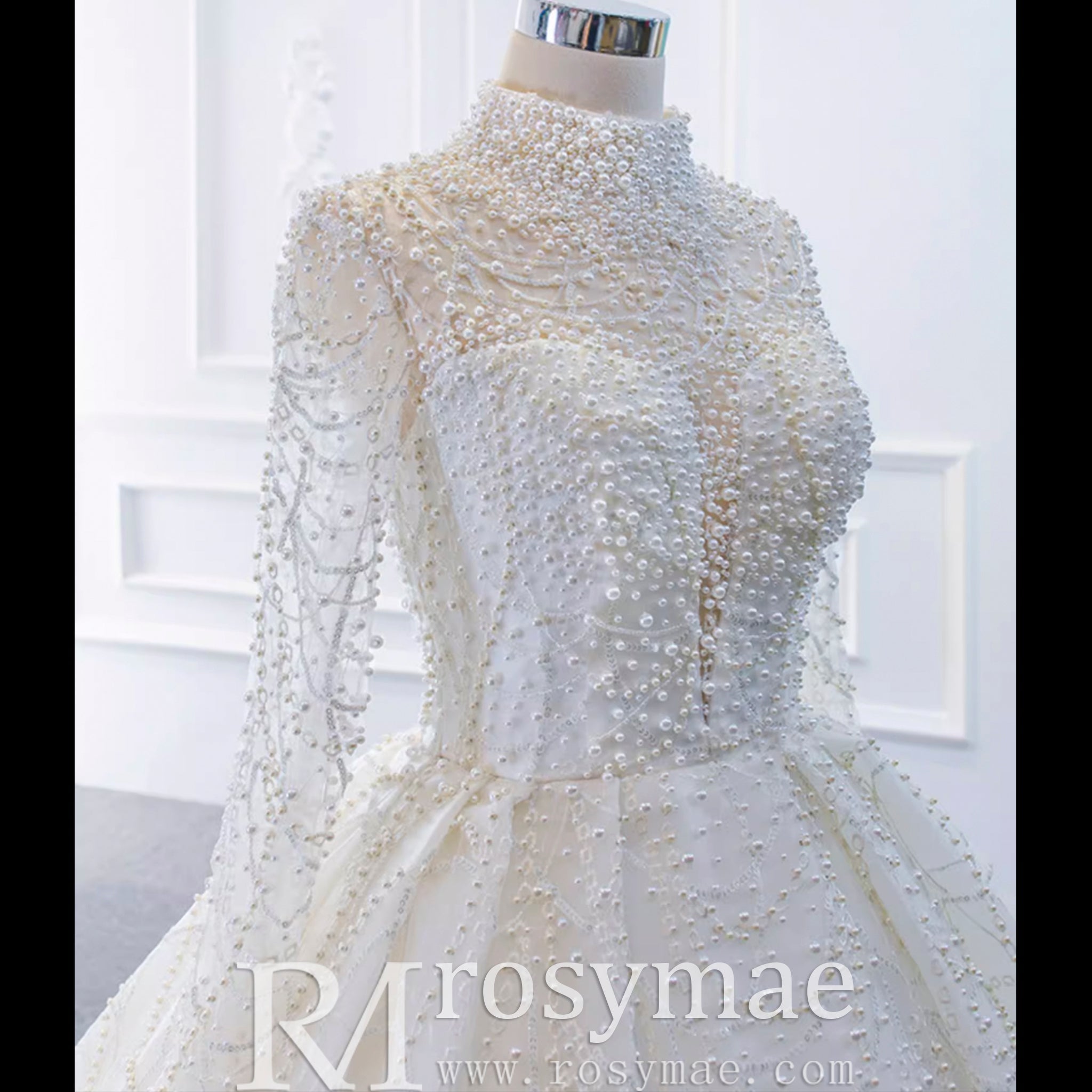 Arab Long Sleeve High Neck Ball Gown Wedding Dress with Keyhole - Rosymae