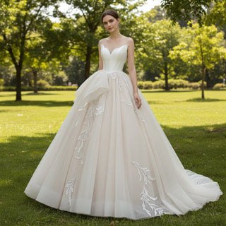 Ball Gown Tulle and Lace Wedding Dresses with Vneck - Rosymae