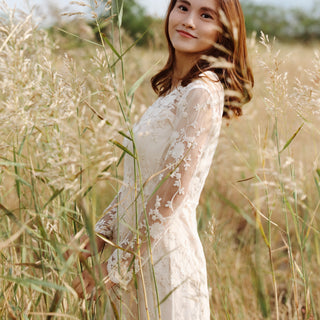 Elegant Bohemian-style Lace Midi Wedding Dress with Long Sleeve