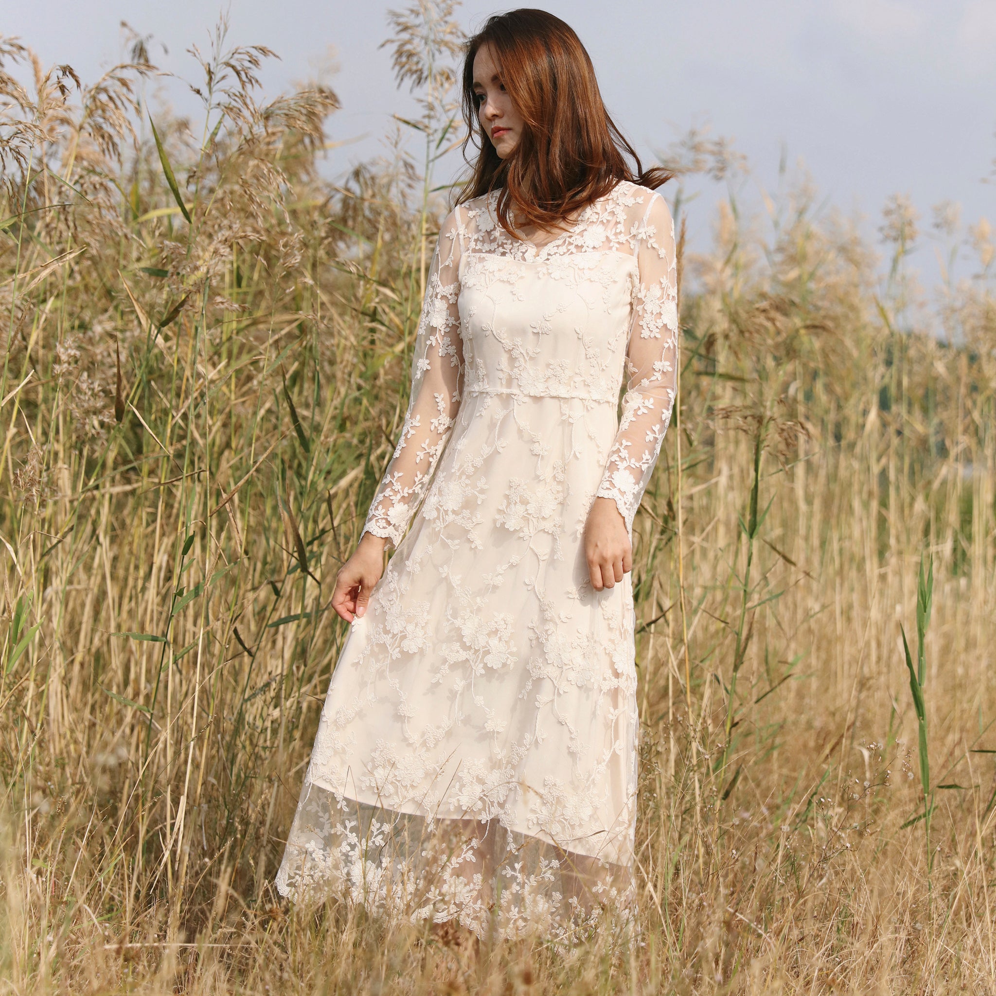 Elegant Bohemian-style Lace Midi Wedding Dress with Long Sleeve Off White / 16 Elegant Bohemian-style Lace Midi Wedding Dress with Long Sleeve Off White / 16