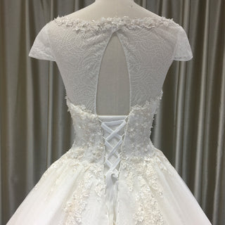 Capped Sleeve Ball Gown Scoop Neck Wedding Dress with Keyhole