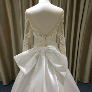 Classic Long Sleeve A-line Vintage Wedding Dress with Bowknot Back - Rosymae