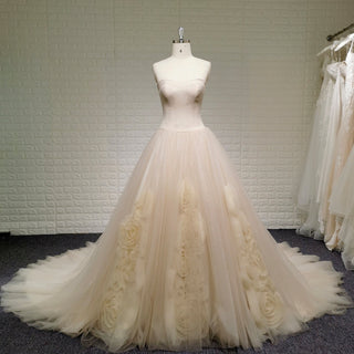 Classic Scoop Neckline A-line Tulle Wedding Dress with 3D Flowers - Rosymae