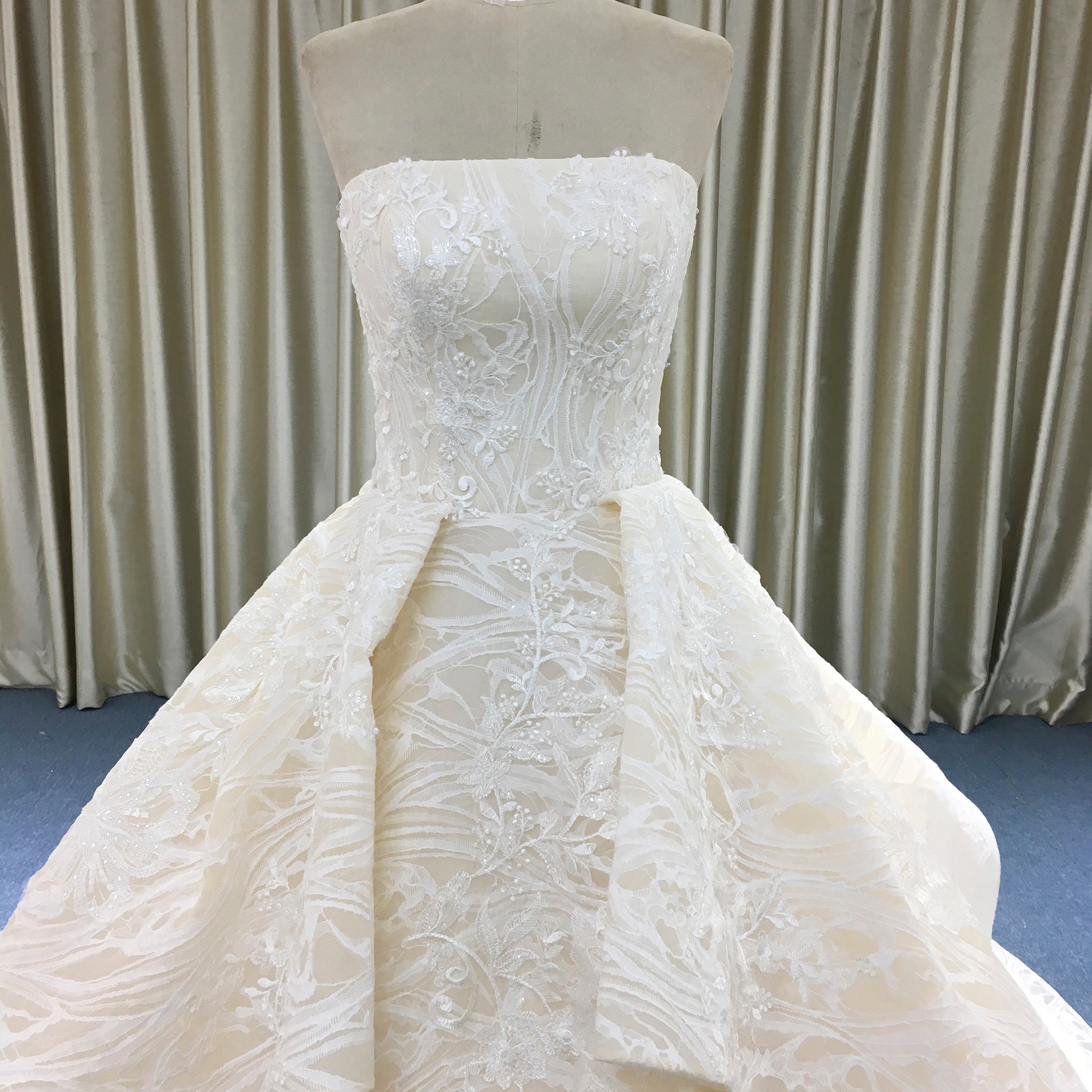 Classic Strapless Ruffle Champagne Wedding Dress with Straight Neck - Rosymae