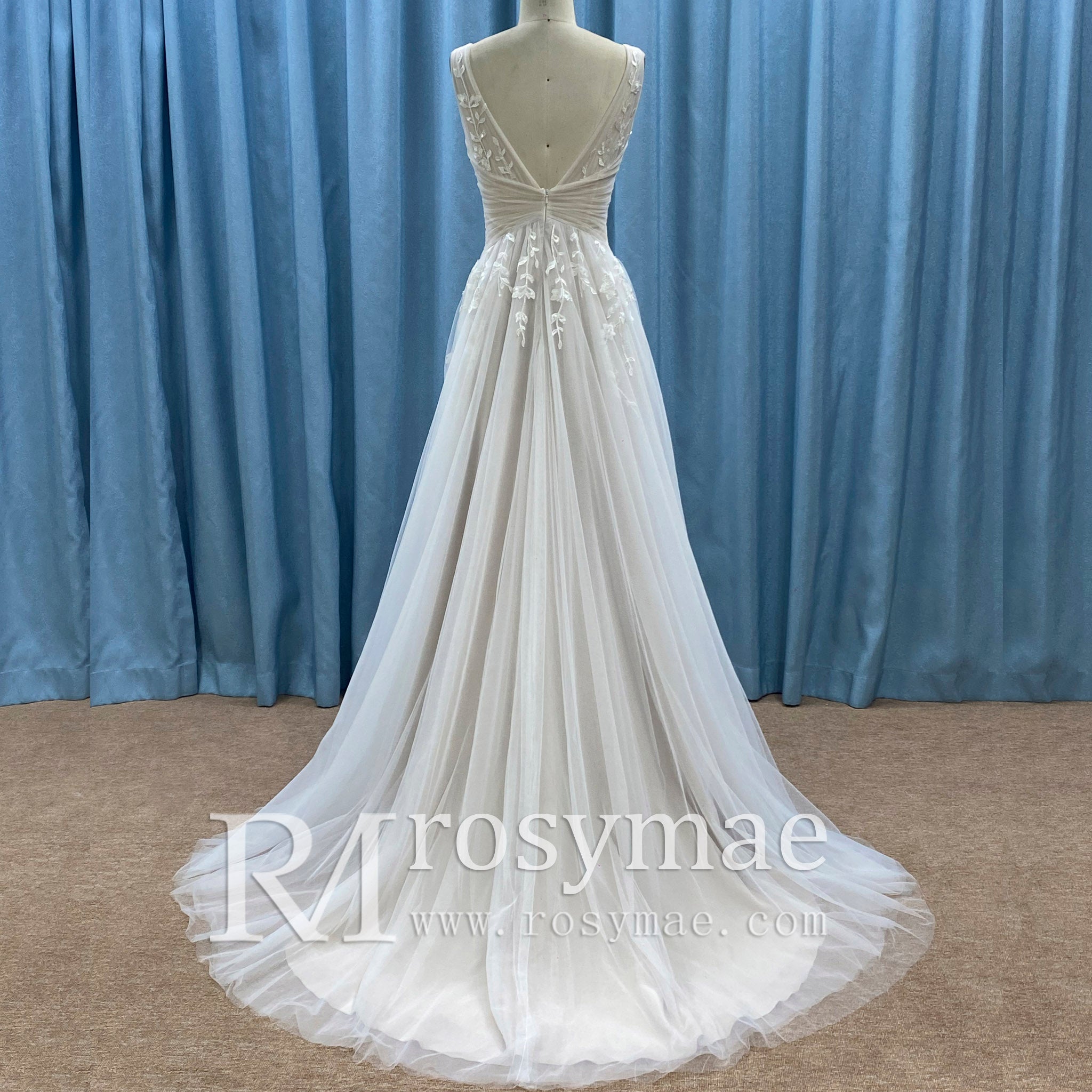 Deep Vneck Tulle Lace Sheath Wedding Dress with Tank Top - Rosymae