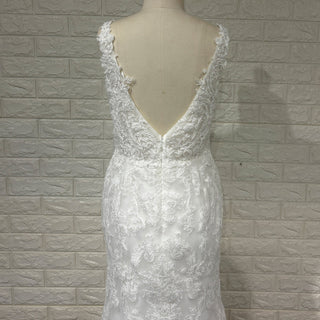 Elegant 3D Lace Appliqued Mermaid Backless Wedding Dress with V Back - Rosymae