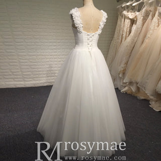 Elegant A Line Tulle Classic Wedding Dress with Flowers on Shoulder - Rosymae