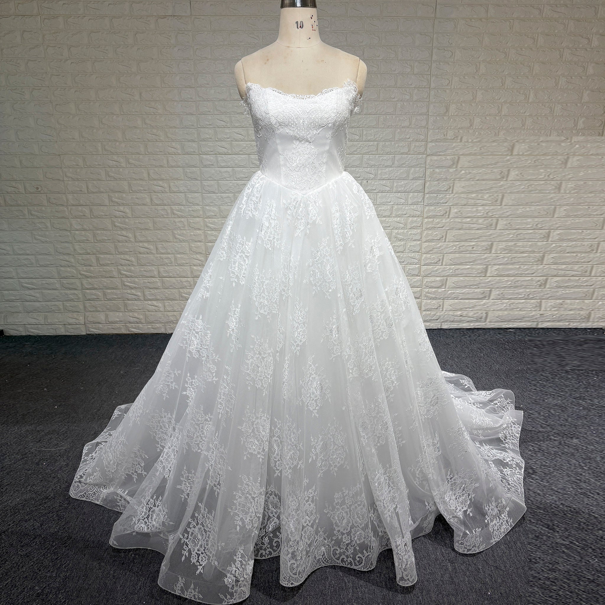 Elegant Bateau Neckline Strapless Floral Lace Wedding Dress - Rosymae
