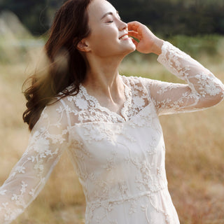 Elegant Bohemian-style Lace Midi Wedding Dress with Long Sleeve - Rosymae