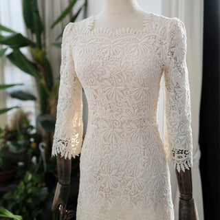 Elegant Cream Scalloped Neckline 3D-printed lace 3/4 sleeve Wedding dress - Rosymae