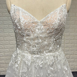 Elegant Floral Lace Appliqued Sheer Bodice A-line Wedding Dress with V-neck - Rosymae