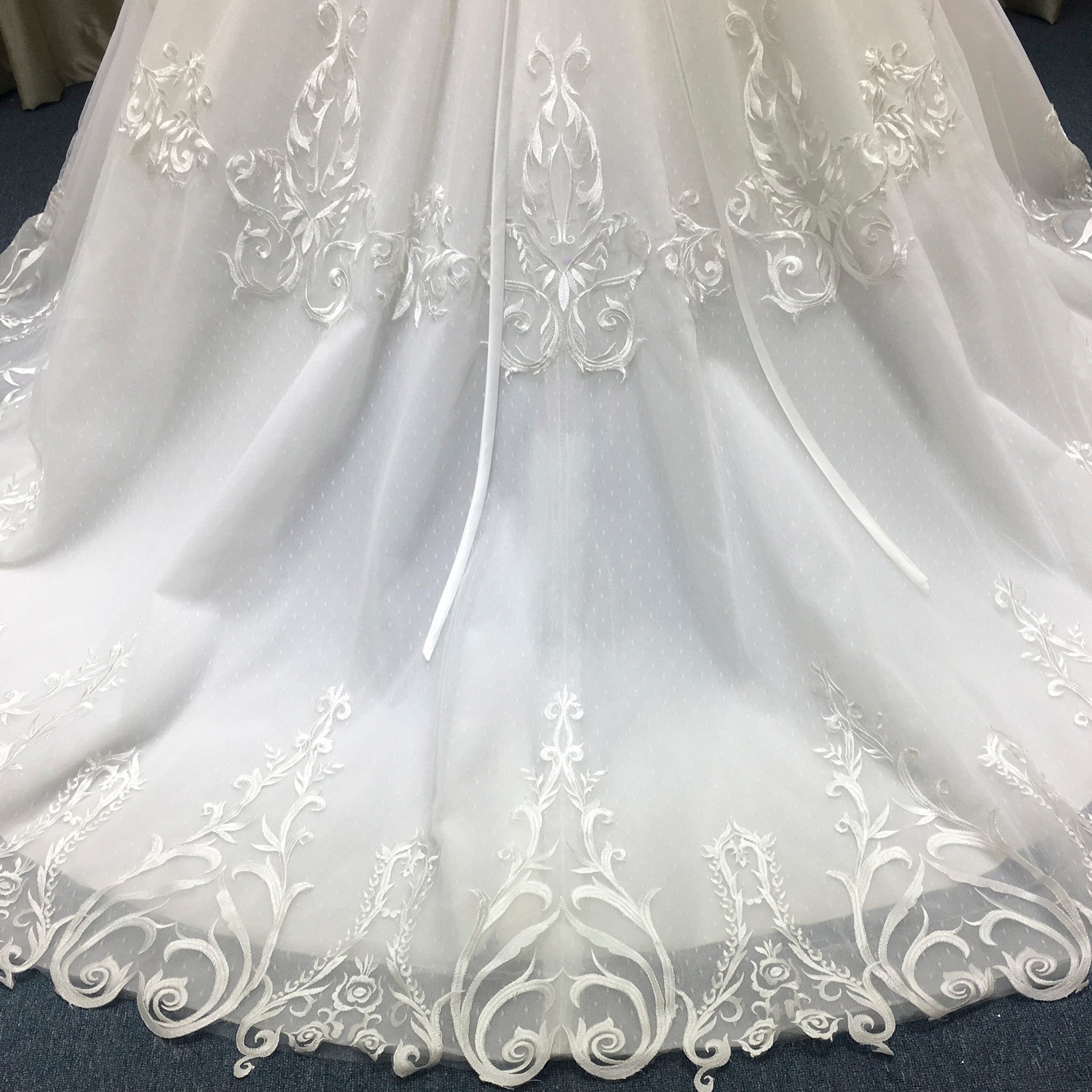 Elegant Floral Lace Ball Gown Wedding Dress with Curved Neckline - Rosymae
