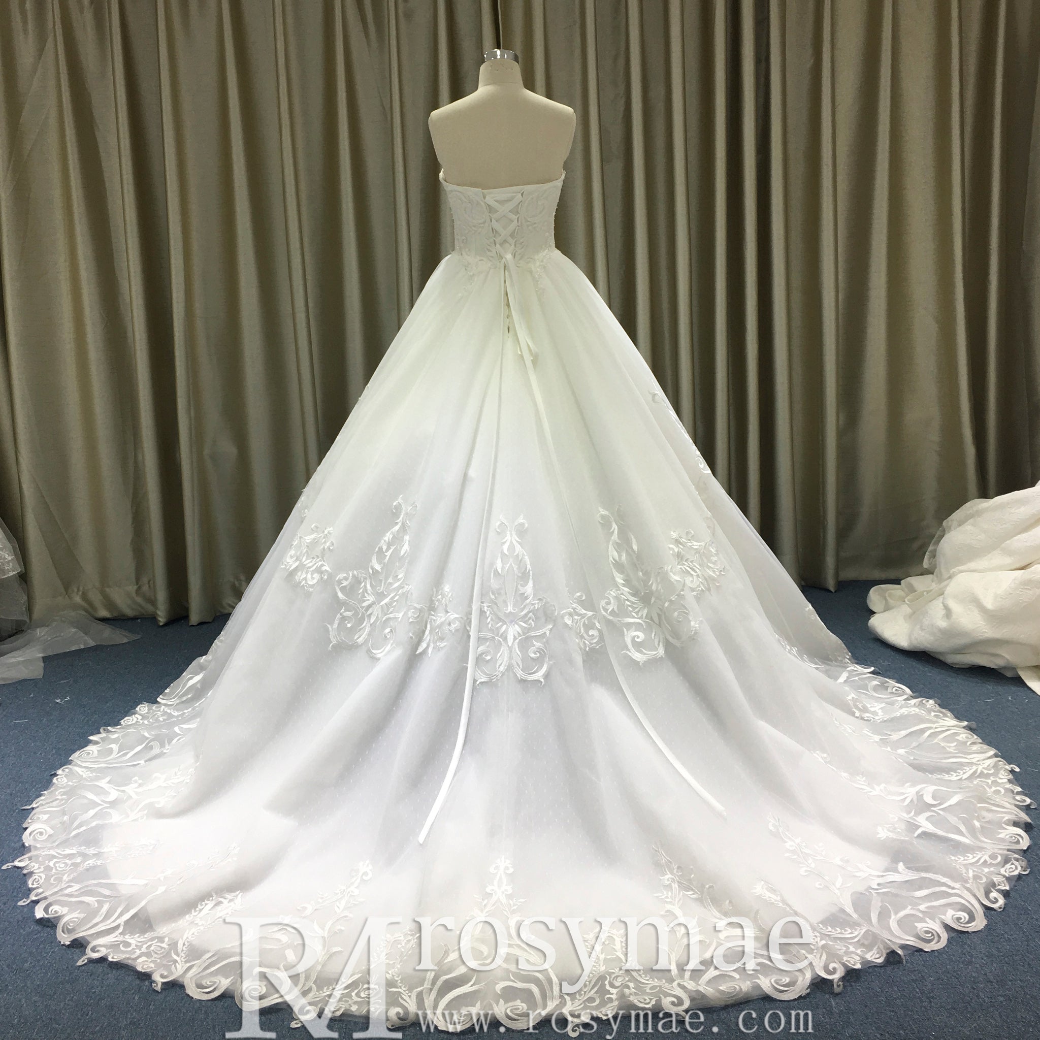 Elegant Floral Lace Ball Gown Wedding Dress with Curved Neckline - Rosymae