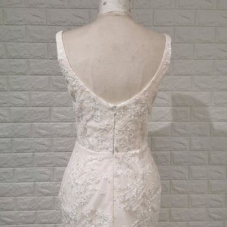 Elegant Light Champagne Mermaid Wedding Dress with V-neck - Rosymae
