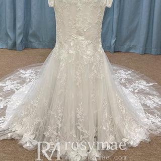 Elegant Long Sleeve Trumpet Wedding Dress with Square Neckline - Rosymae