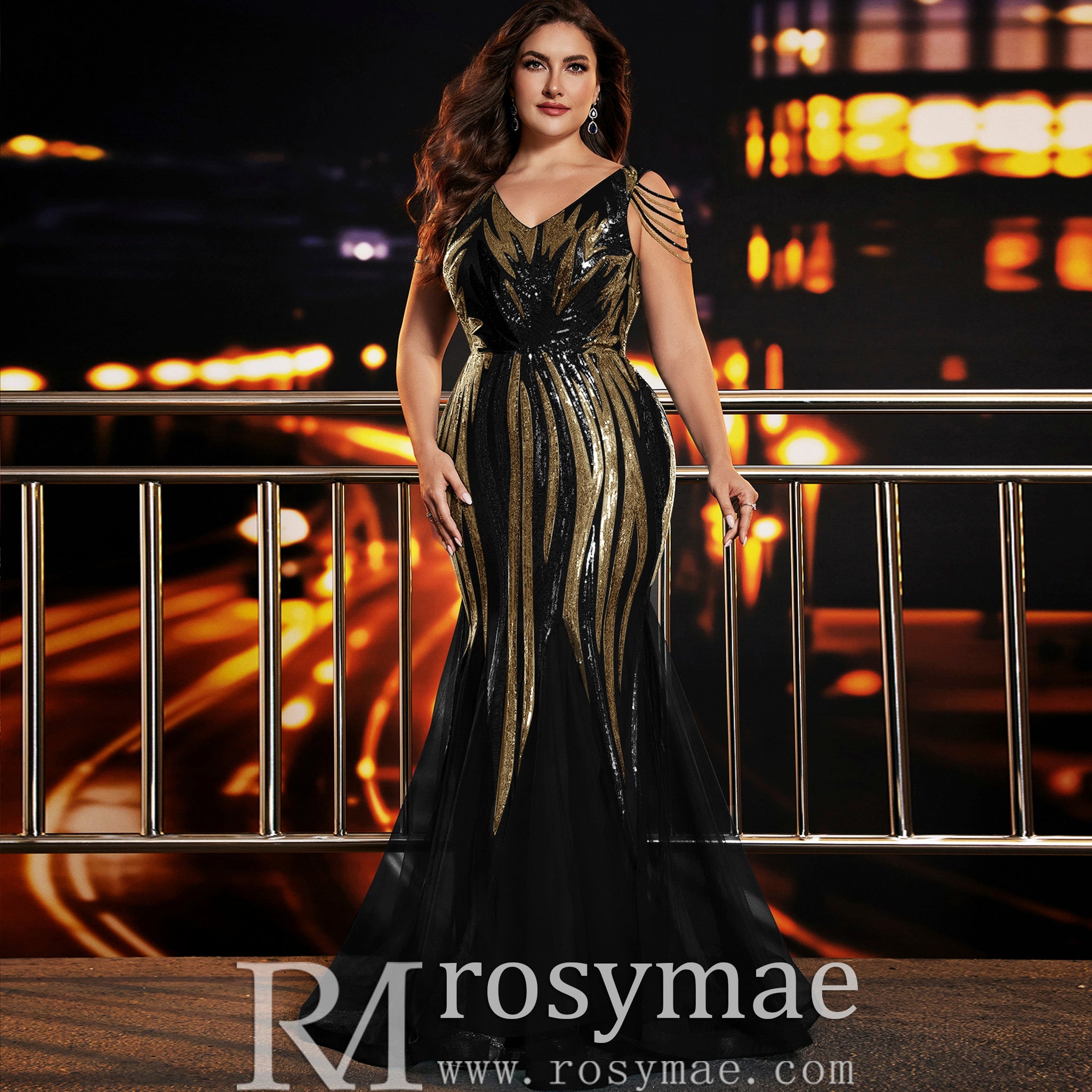 Elegant Mermaid Plus Size Black and Gold Evening Dress with V-neck – Rosymae