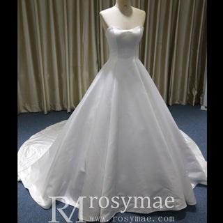 Classic Simple Curve Neckline Satin Wedding Dress with A-line