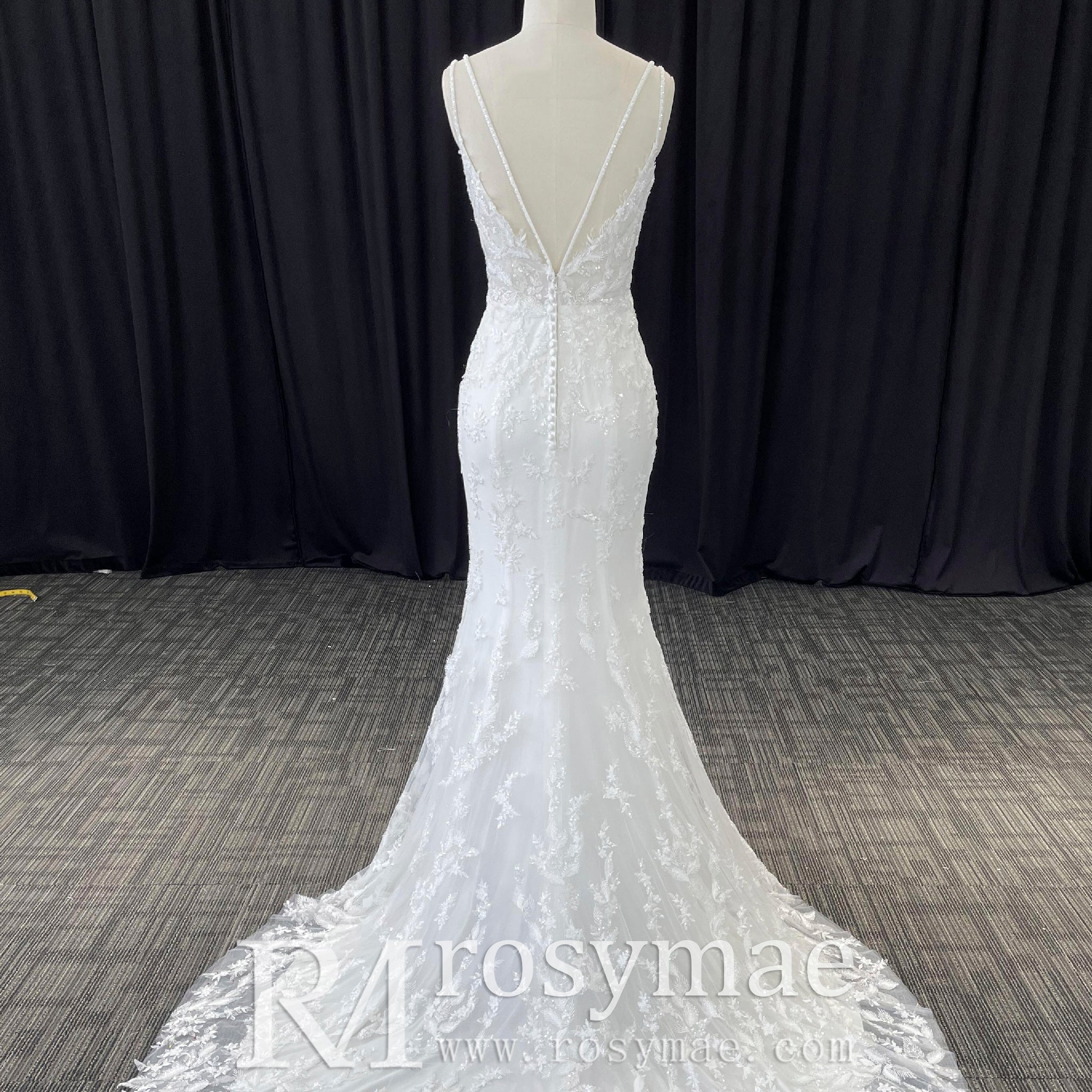 Elegant Spaghetti Strap Plunging V-neckline Lace Mermaid Wedding Dress - Rosymae