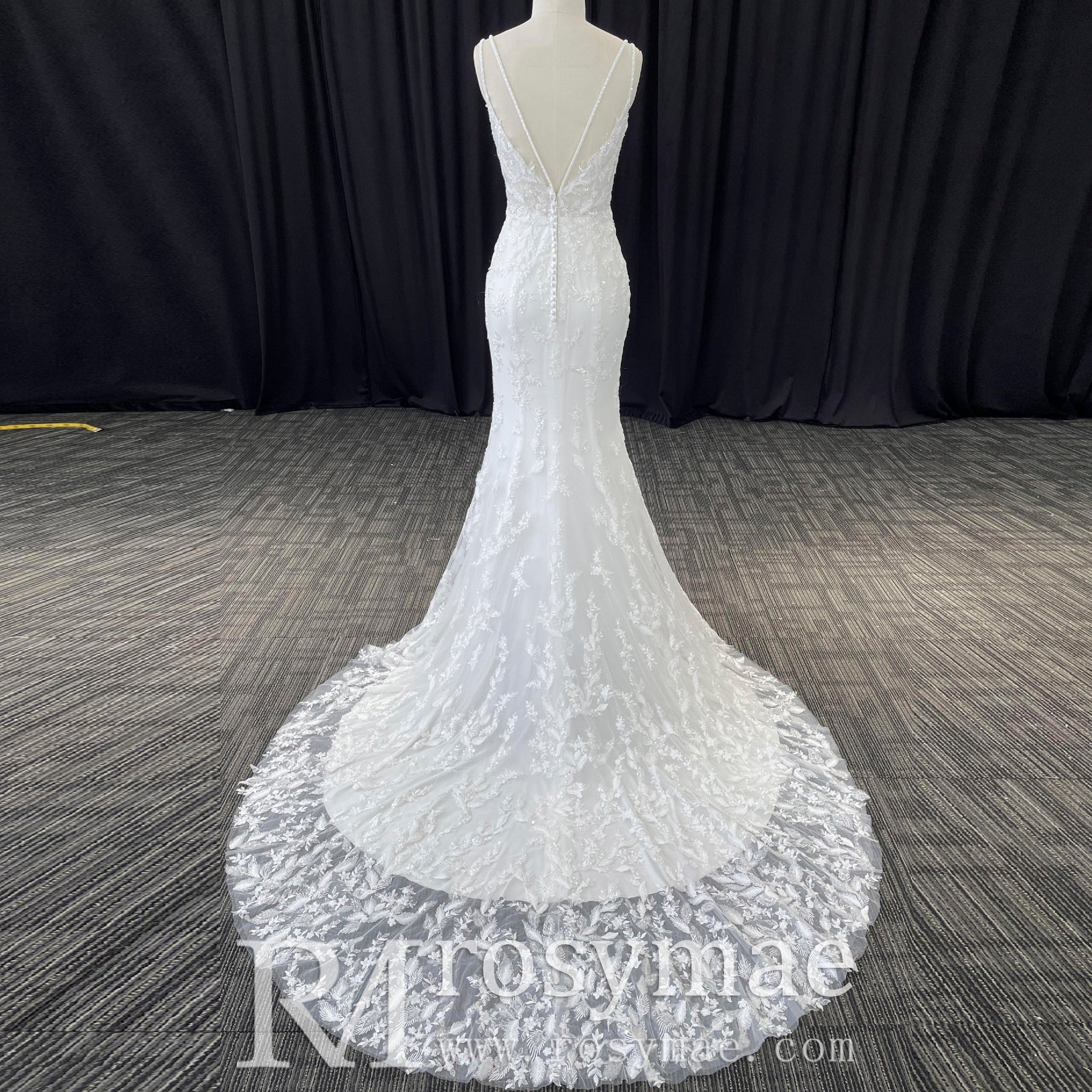 Elegant Spaghetti Strap Plunging V-neckline Lace Mermaid Wedding Dress - Rosymae
